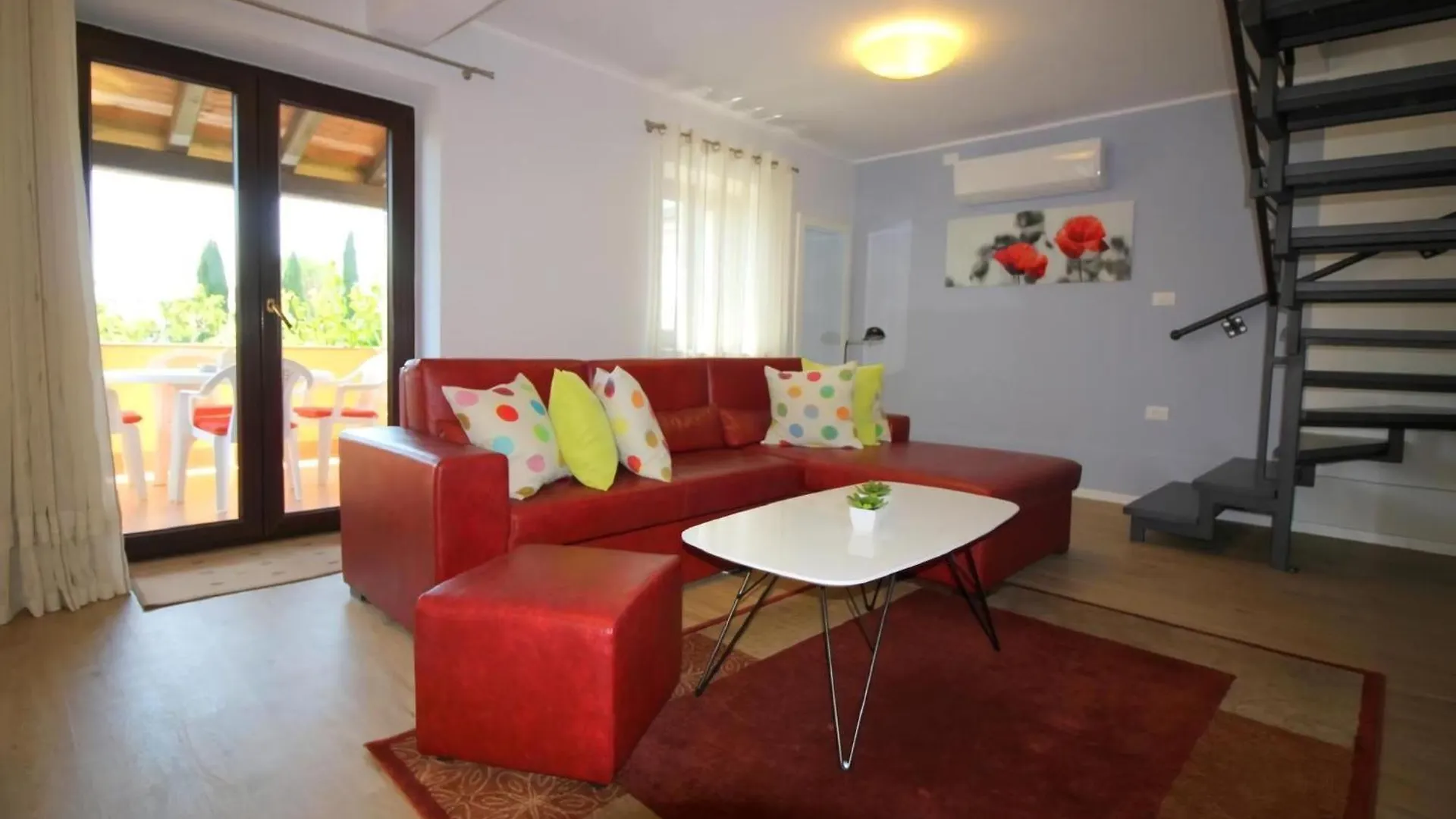 Apartment Ferienwohnung In Porec Mit Balkon, In Strandnaehe
