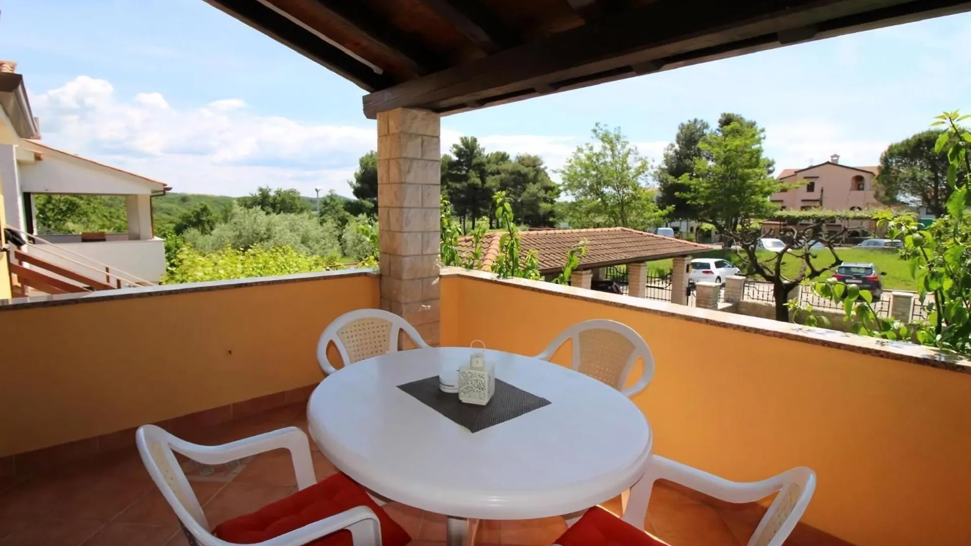 Ferienwohnung In Porec Mit Balkon, In Strandnaehe