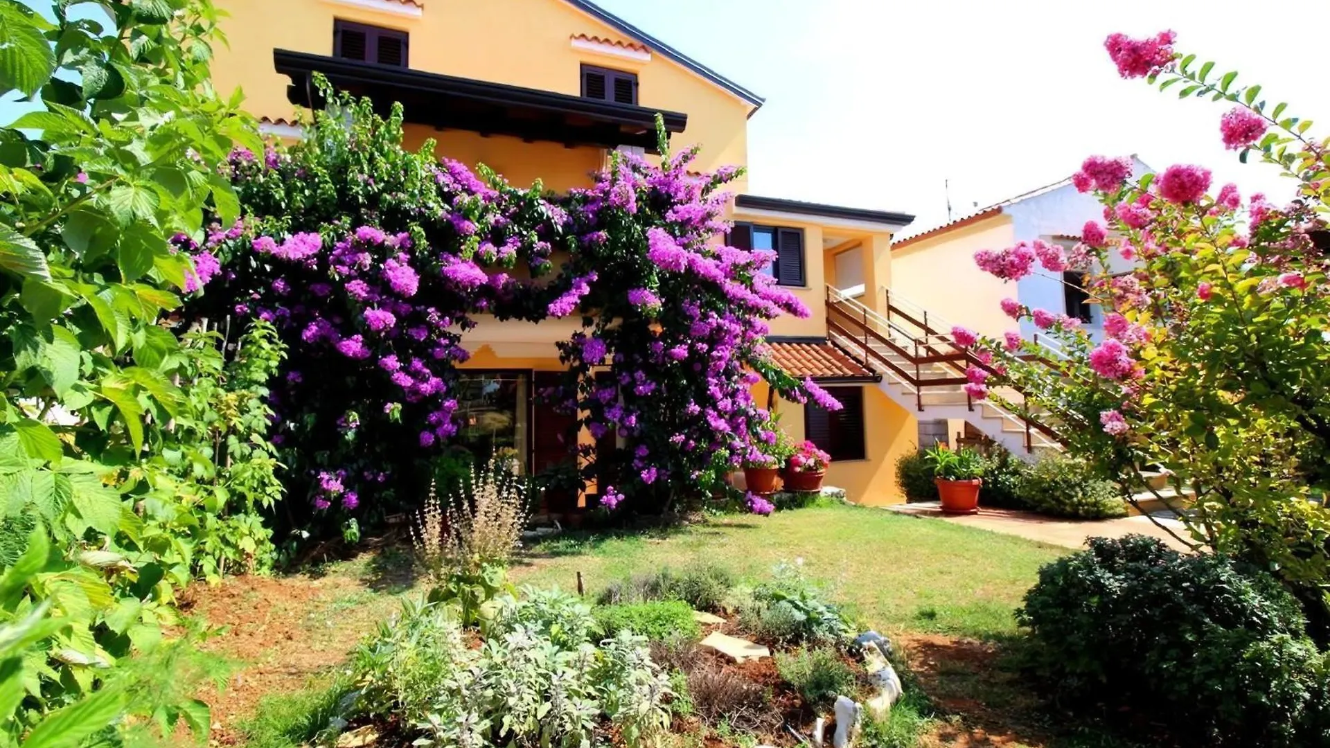 Ferienwohnung In Porec Mit Balkon, In Strandnaehe