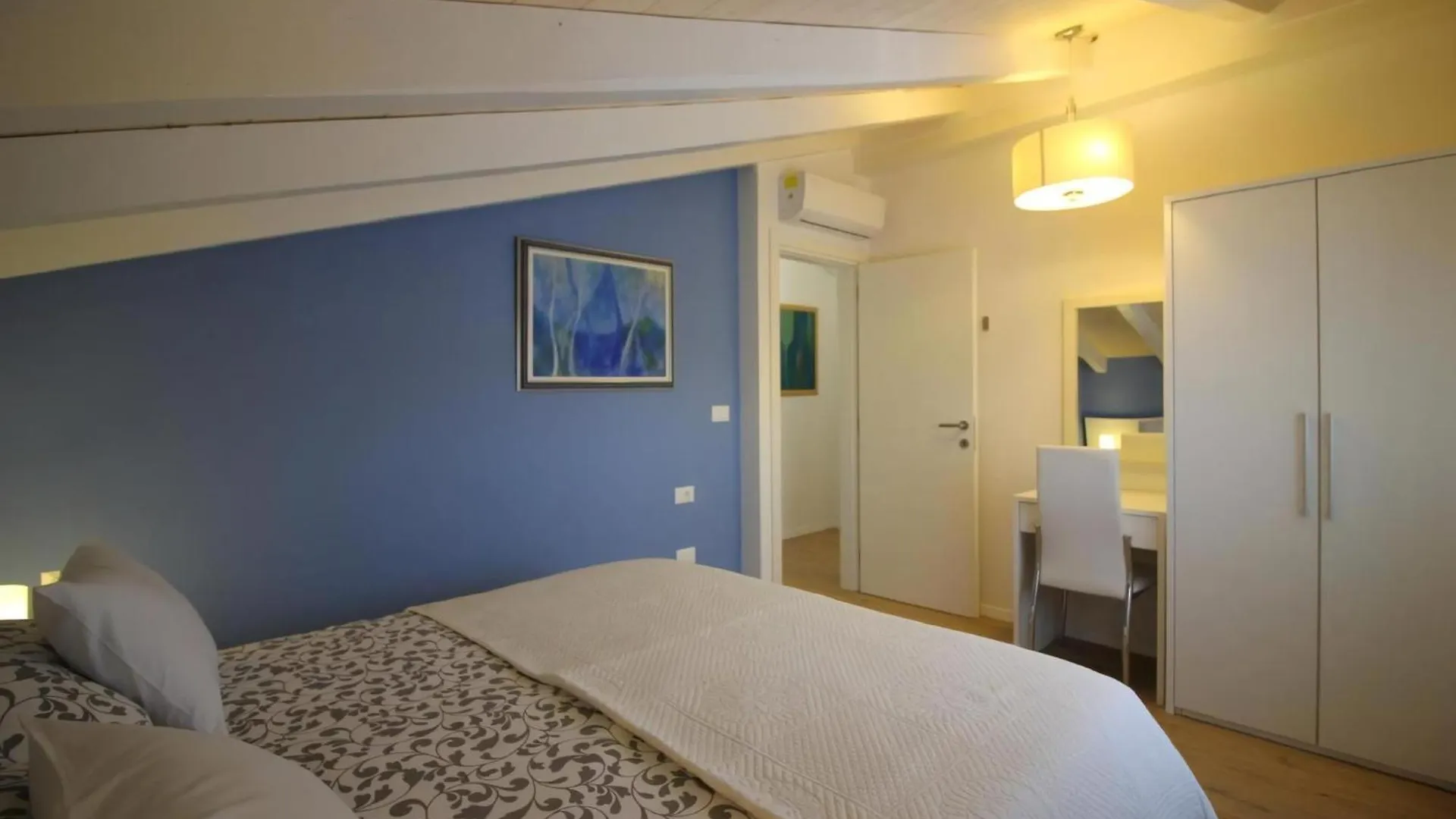 Ferienwohnung In Porec Mit Balkon, In Strandnaehe 0*,  Croatia