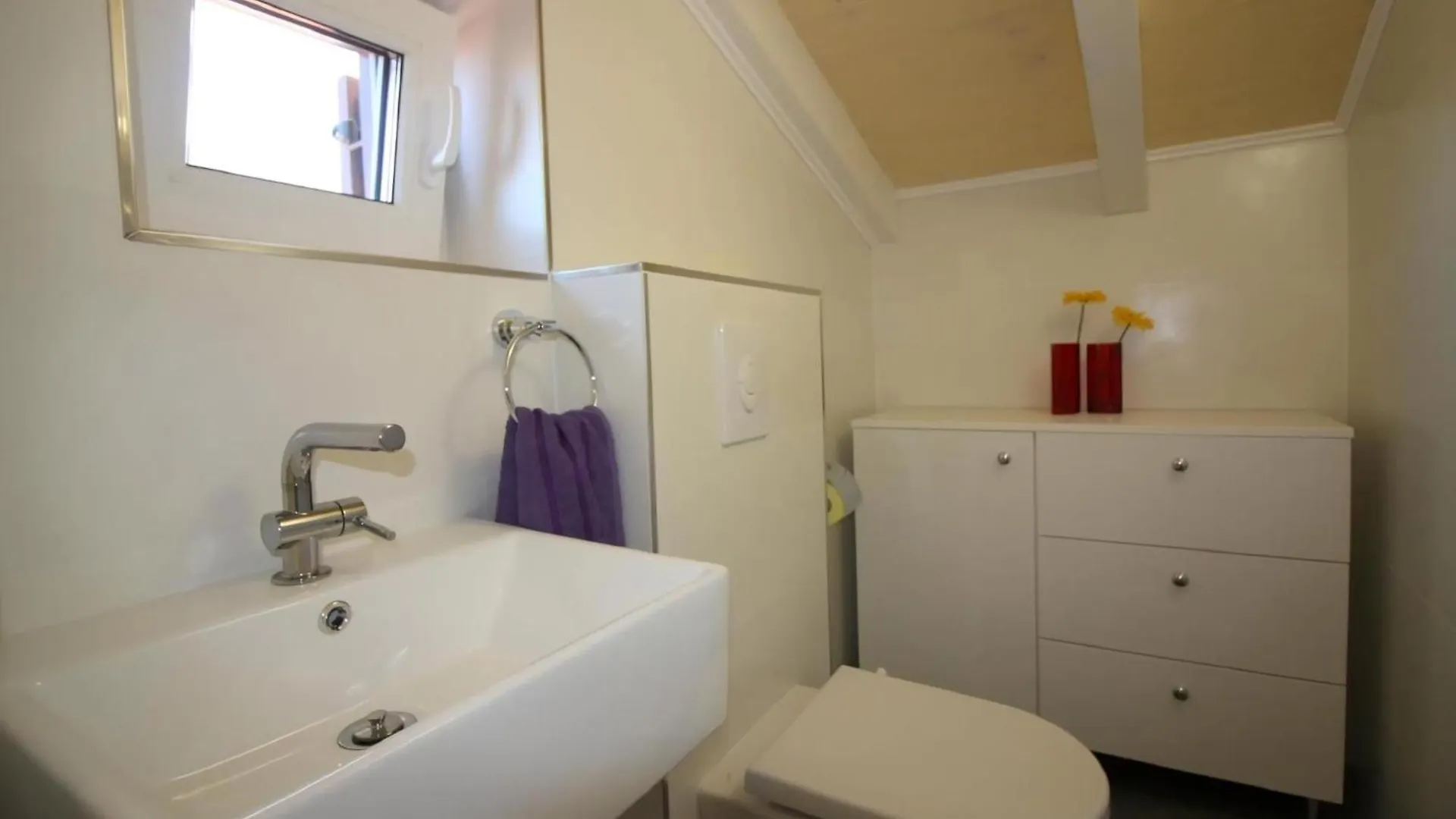 Apartment Ferienwohnung In Porec Mit Balkon, In Strandnaehe